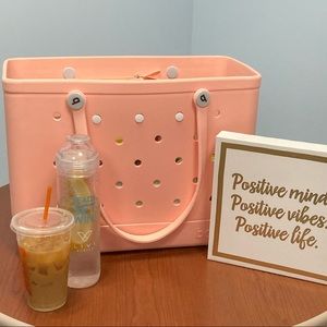 Peachy BOGG bag for sale!